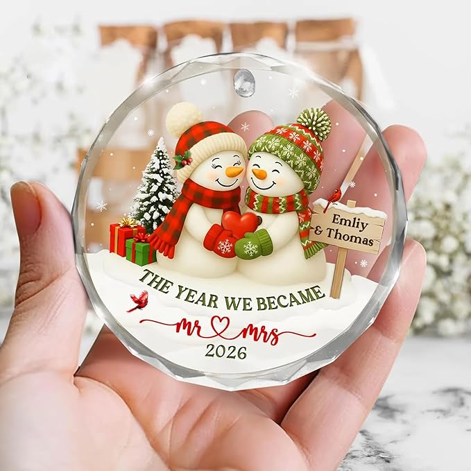 NAZENTI Personalized Snowman Couple Ornament 2025, Custom Glass Christmas Ornaments with Names, Snowman Lovers Holiday Decoration, Romantic Gift for Couples Newlyweds Keepsake 06