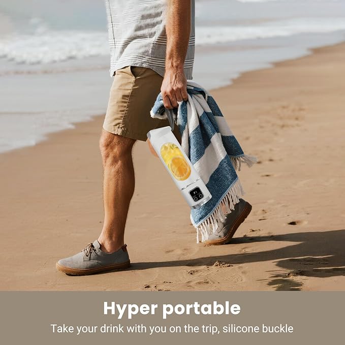 Portable Personal Electric Blender，500ML Portable Shakes and Smoothies Blender，Small Blenders、Mixing、Compact、Convenient and Versatile(White)