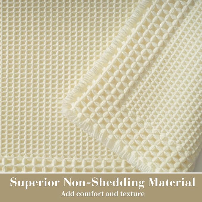 RESARE Waffle Bath Mat for Bathroom, Super Absorbent Bathroom Rugs Non Slip Machine Washable, Ultra Soft Quick Dry Boho Bath Rugs with Tassels for Floor, Upgraded Bordered Design, 18"x30" Cream