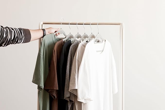 IRIS USA Clothes Rack for Hanging Clothes with Bottom Wood Shelf, Freestanding Clothing Rack, Easy to Assemble Garment Rack, Metal, Sturdy Design, Multipurpose, Small Space Storage Solution, White