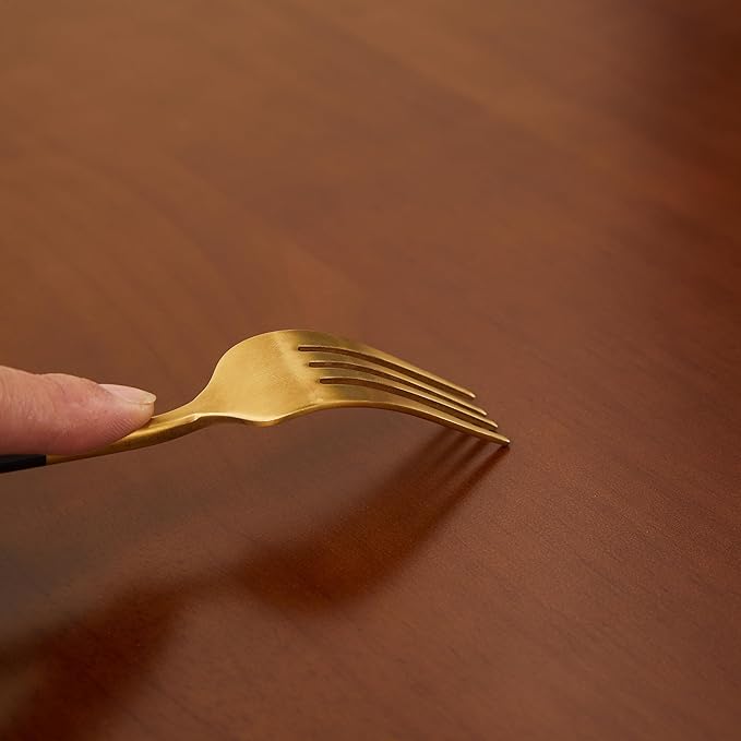 Small Round Coffee Table – 31.5" Solid Wood & Rattan Coffee Table, Modern Rustic Accent Table for Living Room, Boho Style, Walnut