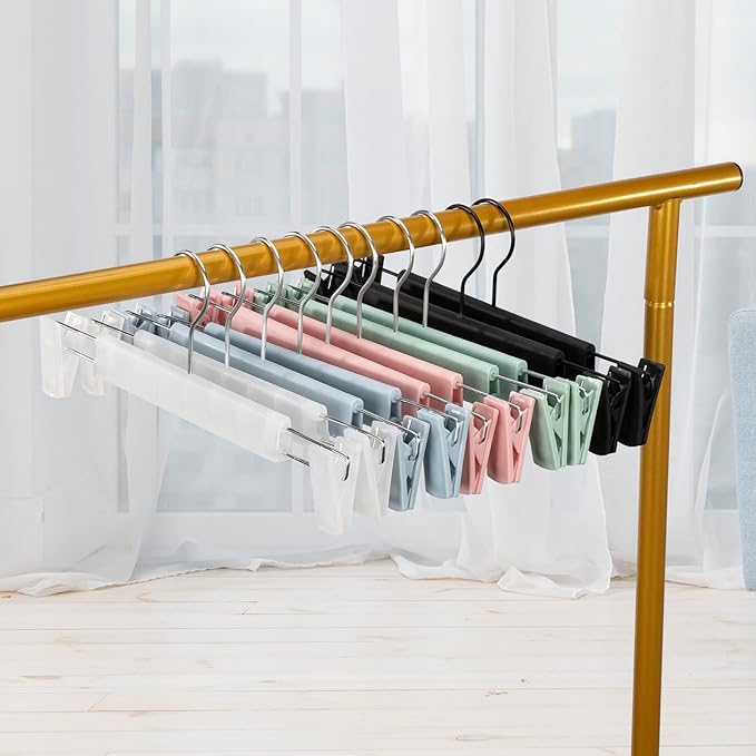 Skirt Hangers，Pants Hangers with Clips，360 ° Swivel Hooks Space Saving Hangers for Pants, Skirts, Clothes, Jeans (10Pack, Pink)