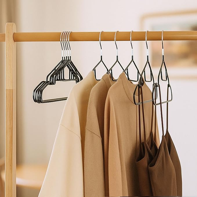 Clothes Hangers, 20Pack Black Metal Hangers with Tie Bar,15.75 in Shirt Hanger with Shoulder Notches for Dress and Camisole, Non-Slip Heavy Duty Hanger（Black）