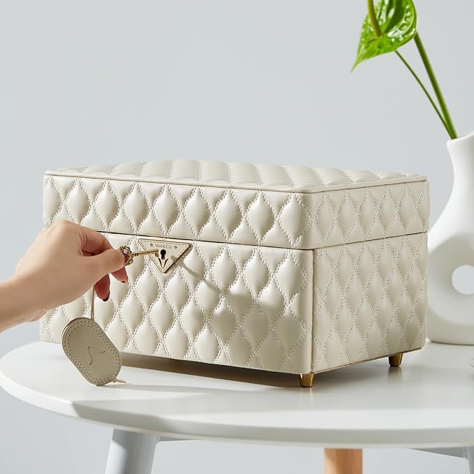 VEE&CO. Jewelry Box,Diamond Quilted Leather jewelry organizer earring holder organizer necklace organizer 2-Layer Jewelry Case with Drawers, with Key Lock,gifts for women (beige, Medium)