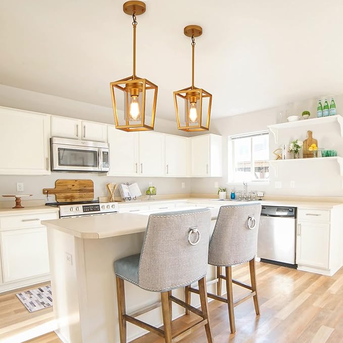 SGLfarmty 1-Light Gold Pendant Light, Farmhouse Cage Pendant Lighting Fixture for Kitchen Island, Lantern Pendant Lights Brass Finish with Glass, Modern Geometric Hanging Light for Foyer, Entryway