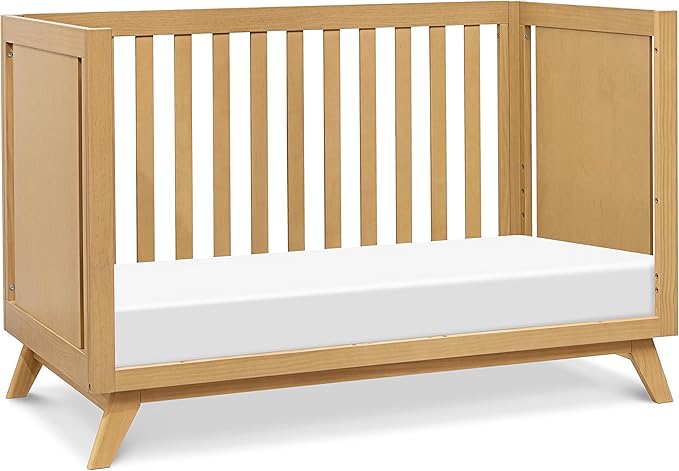 DaVinci Otto 3-in-1 Convertible Baby Crib - GREENGUARD Gold Certified Wooden Convertible Crib to Toddler Bed & Daybed - Baby Bed with 4 Adjustable Mattress Heights & Easy to Assemble - Honey