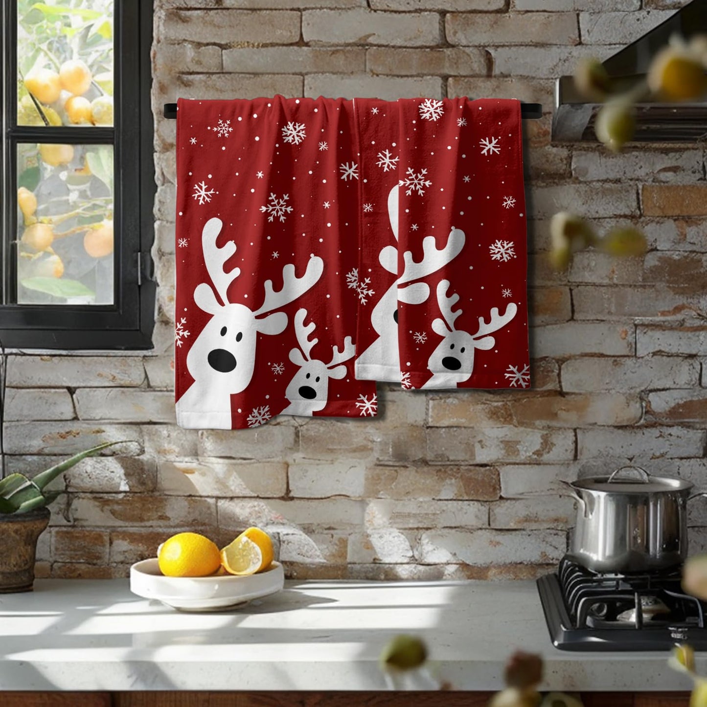 Christmas Reindeer Hand Towels Set of 2, 28x14 Inch Funny Xmas Deer Snowflakes Red Soft Absorbent Tea Towel Washcloths for Kitchen Bathroom Winter Holiday Home Decor and Gifts