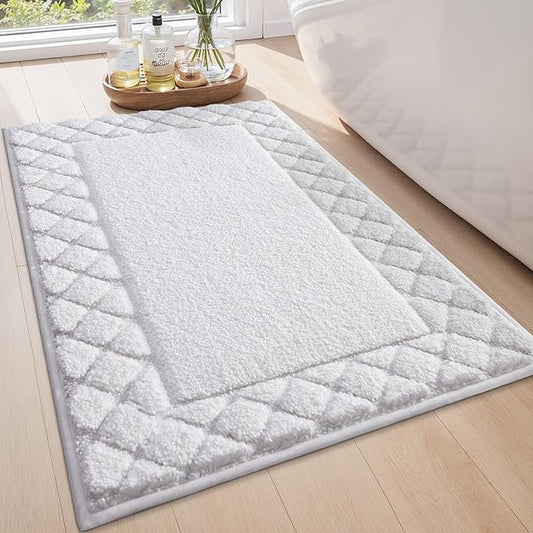 LUMI Bathroom Rugs, Ultra Soft Absorbent Bath Mat for Shower, Non Slip Washable Bath Rugs with Rubber Backing, Microfiber Plush Quick Dry Floor Mat for Bathtub, Floor, White, 24x36
