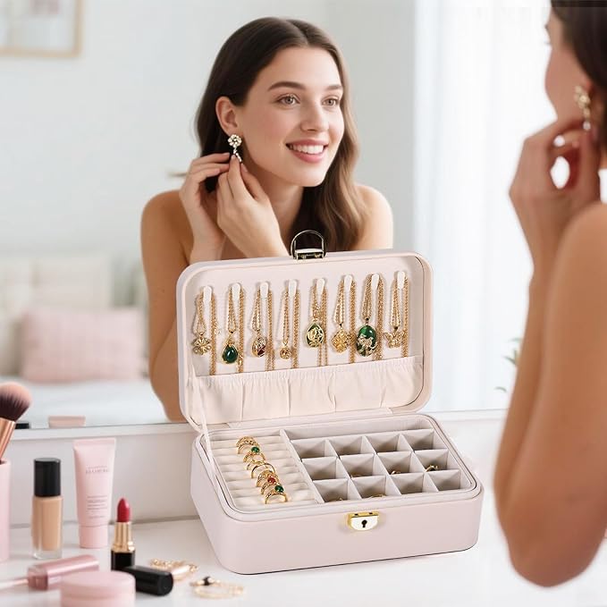 Travel Jewelry Case With Lock, 2-Layer PU Leather Jewelry Box for Women, Ring Box and Jewelry Organizer, Large Jewelry Travel Case,Best Gifts for Women for the Holidays(White)