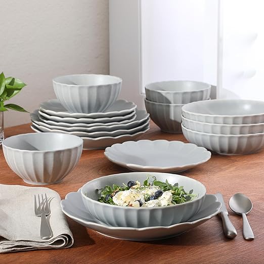 Gibson Elite Malibu Shore 16 Piece Scallop Stoneware Reactive Glaze (Service for 4) Ceramic Plates and Bowls Dinnerware Set - Blue