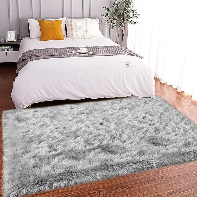 Latepis Gray Rugs for Bedroom Small Throw 3x4 Area Faux Fur Rug Washable Fluffy Sheepskin Rugs Bedside Fuzzy Rug for Luxury Home Decor