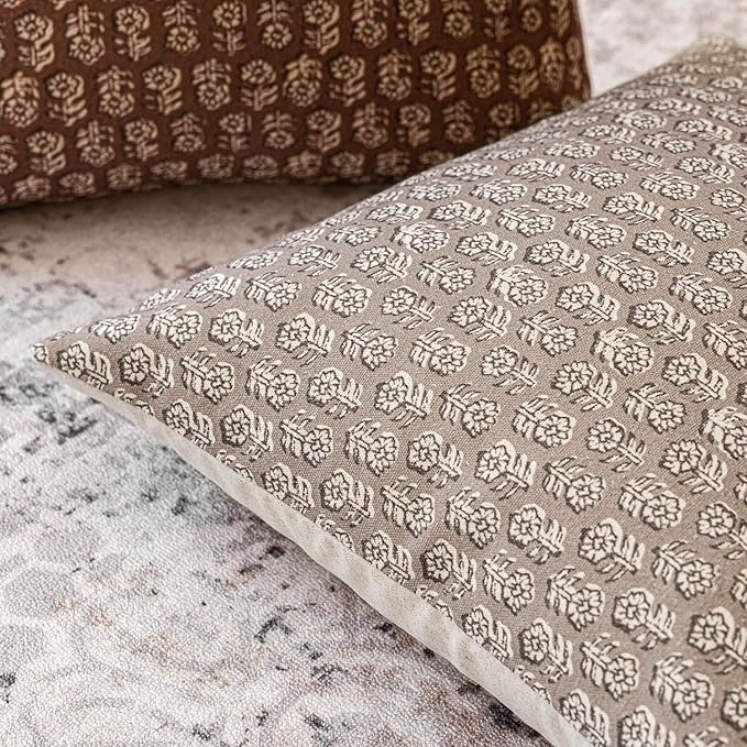Foindtower Set of 2 Decorative Vintage Floral Print Throw Pillow Covers Neutral Modern Farmhouse Cushion Covers Boho Home Decor for Sofa Couch Chair Bedroom Living Room Outdoor,24×24 Inch,Tan Taupe