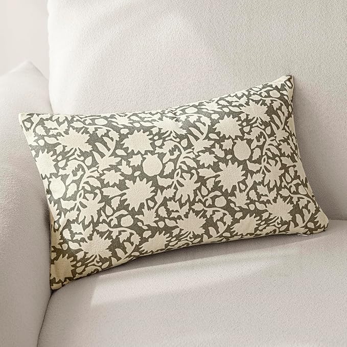 Foindtower Set of 2 Decorative Neutral Floral Throw Pillow Covers Accent Farmhouse Cushion Covers Boho Lumbar Pillowcase for Couch Sofa Bedroom Living Room Home Decor Outdoor,12×20 Inch,Sage Green