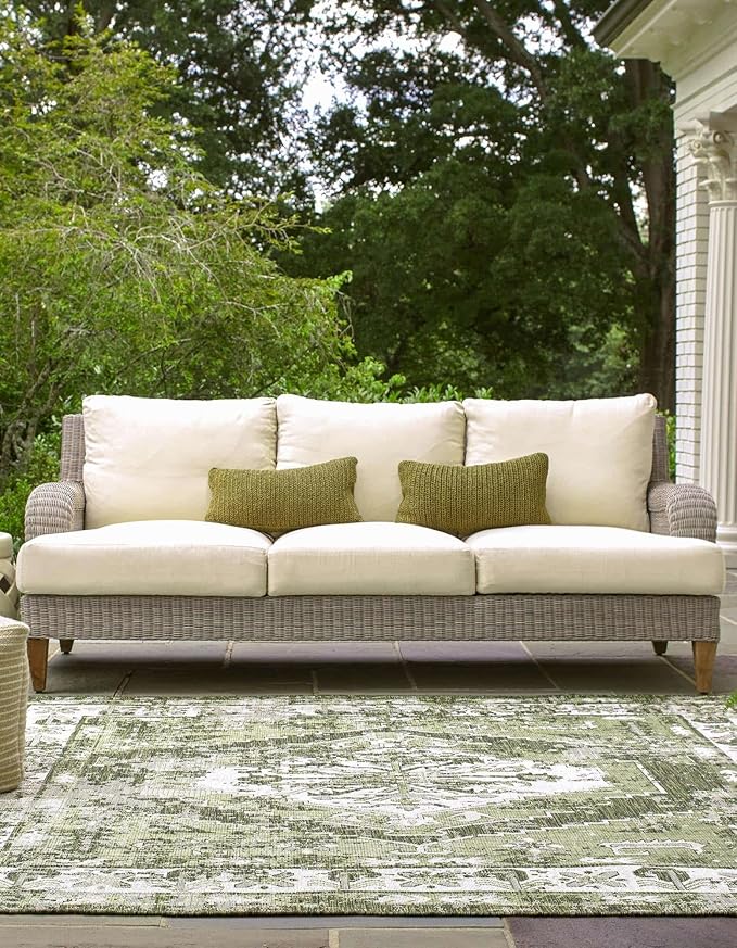 Unique Loom Outdoor Traditional Collection Area Rug - Valeria (5' 3" Square, Green/ Light Green)