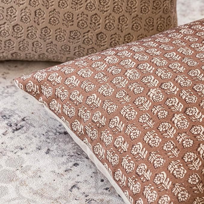 Foindtower Set of 2 Decorative Vintage Floral Print Throw Pillow Covers Neutral Farmhouse Cushion Covers Boho Home Decor for Sofa Couch Chair Bedroom Living Room Outdoor,22×22 Inch,Light Orange Brown