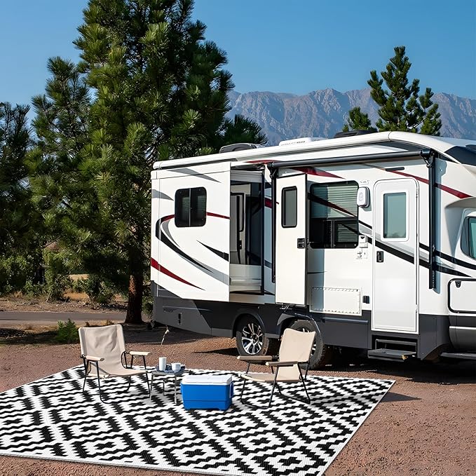 OLANLY Waterproof Outdoor Rug 5x8 ft, Outdoor Plastic Straw Rug for Camping, RV Mat Outside, Indoor Outdoor Carpet for Porch, Deck, Backyard, Balcony, Picnic, Black & White