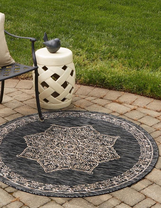 Unique Loom Outdoor Traditional Collection Area Rug - Antique (Round 13' 0" x 13' 0", Charcoal Gray/Natural)