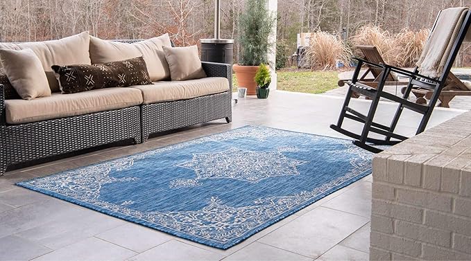 Unique Loom Outdoor Traditional Collection Area Rug - Antique (4' 1" x 6' 1" Rectangle, Blue/ Gray)
