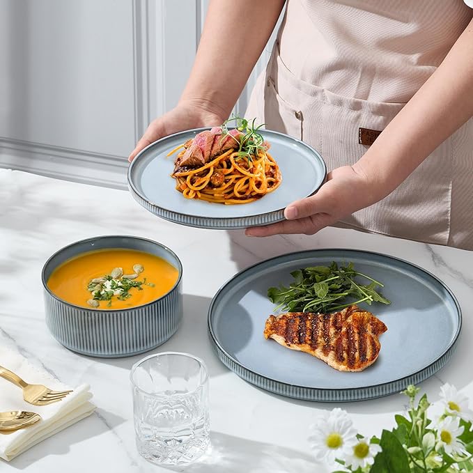 E-far Stoneware Dinnerware Sets, 18-Pieces Modern Plates and Bowls Sets, Kitchen Dinning Porcelain Dishes Set for 6, Chip & Scratch Resistant, Dishwasher & Microwave Safe, Dusty Blue