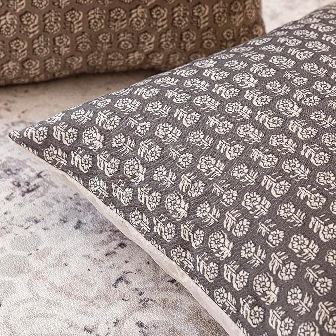 Foindtower Set of 2 Decorative Neutral Floral Print Throw Pillow Covers Vintage Accent Farmhouse Cushion Covers Boho Home Decor for Sofa Couch Chair Bedroom Living Room Outdoor,20×20 Inch,Rustic Gray