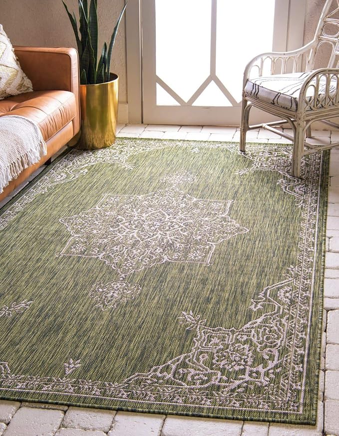 Unique Loom Outdoor Traditional Collection Area Rug - Antique (4' 1" x 6' 1" Rectangle, Green/ Gray)
