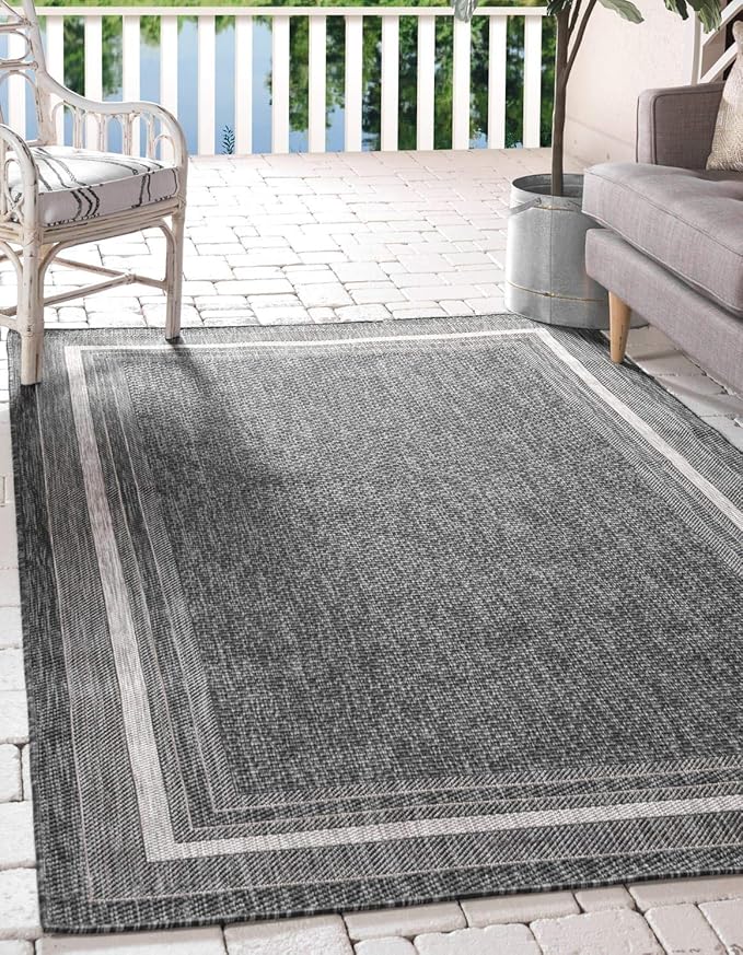 Unique Loom Outdoor Border Collection Area Rug - Soft Border (6' 1" x 9' Rectangle, Black/ Ivory)
