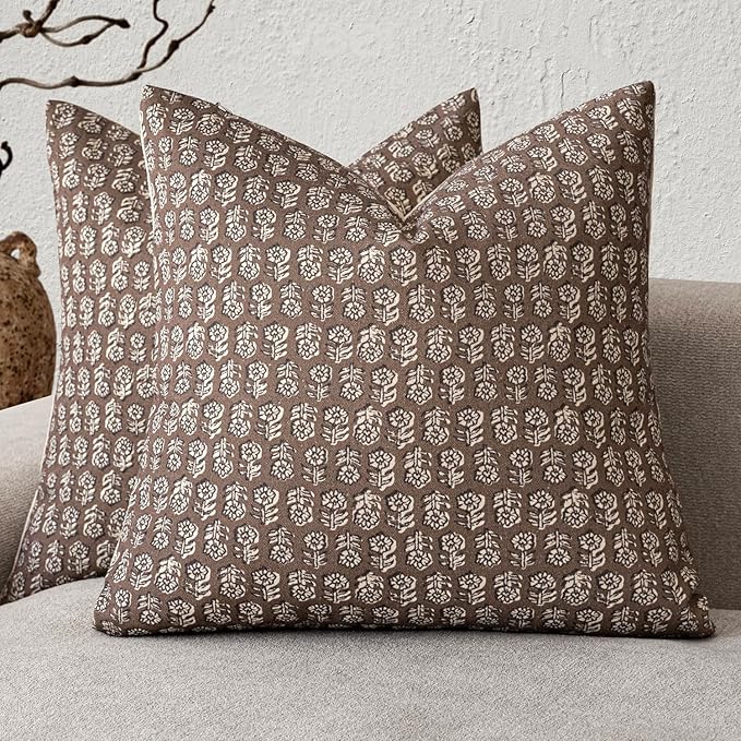 Foindtower Set of 2 Decorative Vintage Floral Print Throw Pillow Covers Neutral Modern Farmhouse Cushion Covers Boho Home Decor for Sofa Couch Chair Bedroom Living Room Outdoor,20×20 Inch,Brown