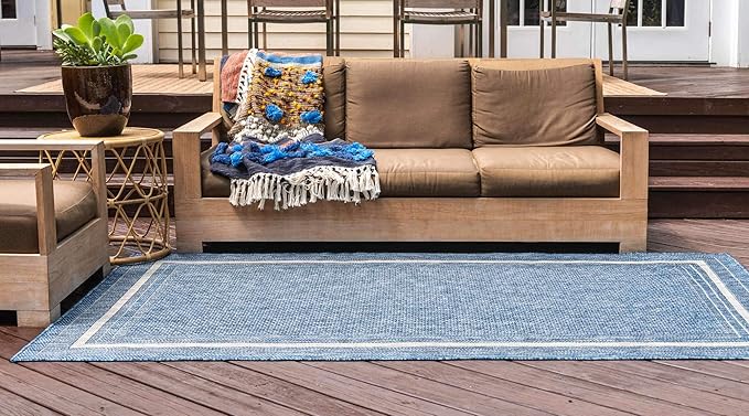 Unique Loom Outdoor Border Collection Area Rug - Soft Border (6' 1" x 9' Rectangle, Blue/ Ivory)