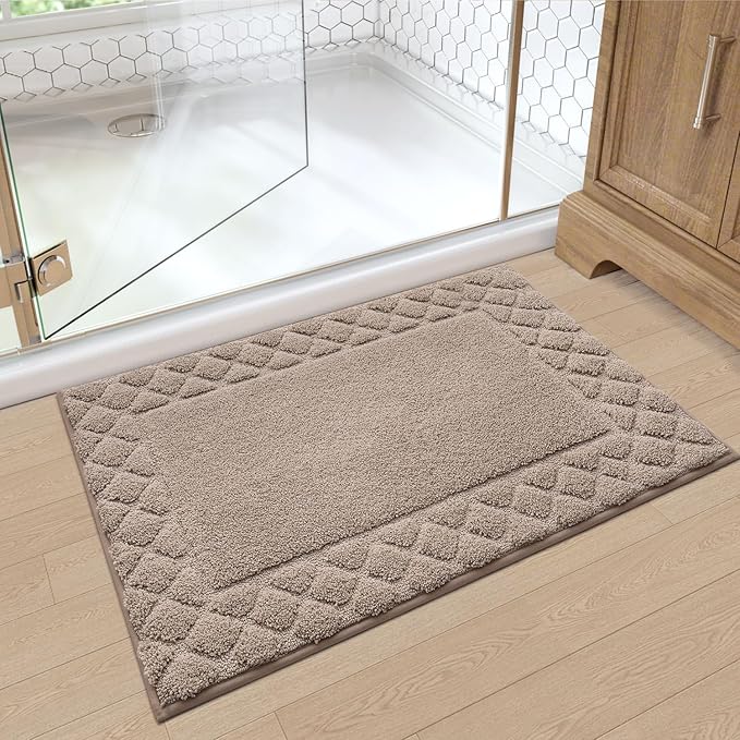 LUMI Bathroom Rugs, Ultra Soft Absorbent Bath Mat for Shower, Non Slip Washable Bath Rugs with Rubber Backing, Microfiber Plush Quick Dry Floor Mat for Bathtub, Floor, Brown, 24x36