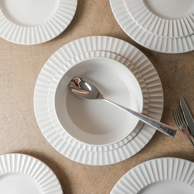 Christian Siriano Lusso 32-Piece Dinnerware Set Stoneware, White