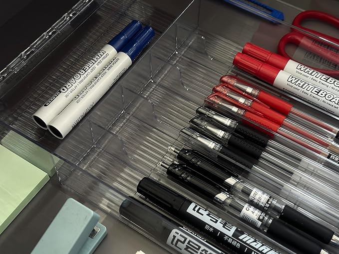 IEEK Silverware Drawer Organizer Tray for Kitchen,Expandable Utensil Tray Multipurpose Drawer Dividers Adjustable Cutlery and Flatware Holder,Plastic Spoon Forks Knives Holder Storage Divider,Clear-M