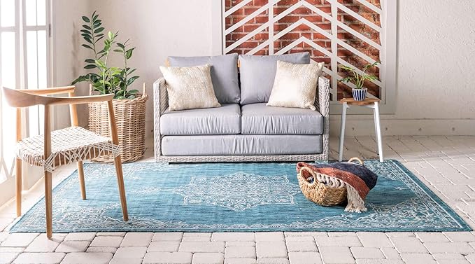 Unique Loom Outdoor Traditional Collection Area Rug - Antique (5' 1" x 8' Rectangle, Teal/ Gray)