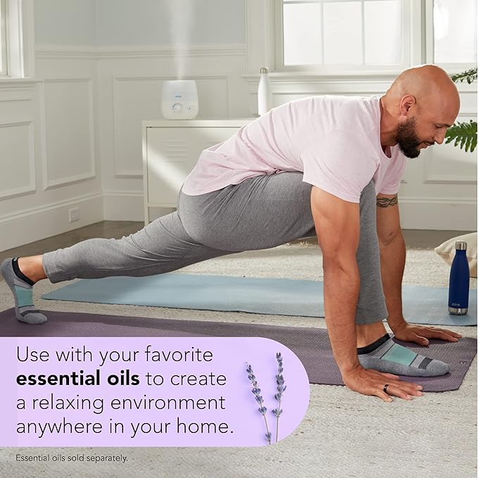 Vicks NaturalCare Cool Mist Ultrasonic Humidifier (VUL530), White, Small Room – Humidifier and Diffuser with Nighttime Light, Works with Vicks VapoPads