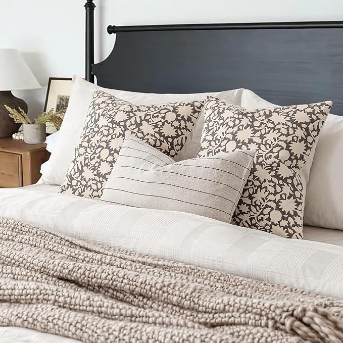 Foindtower Set of 2 Decorative Neutral Floral Throw Pillow Covers Accent Farmhouse Cushion Covers Boho Vintage Pillowcase for Couch Sofa Bedroom Living Room Home Decor Outdoor,22×22 Inch,Rustic Gray