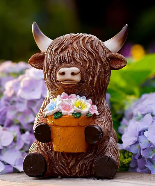 Nacome Solar Garden Highland Cow Holding Succulent Planter with LED Lights Outdoor Decor for Outside Yard Patio Balcony Porch Decorations - Birthday Gifts Mom Grandma Women(Brown)