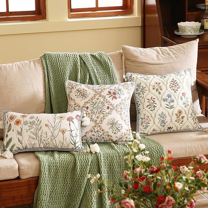 Design Linen Throw Pillow Covers 18"x18" Pack of 2, Square Farmhouse Cushion Covers with Yellow Purple Watercolor Wildflower Pattern Decor Pillowcases for Bed,Living Room,Outdoor,Car