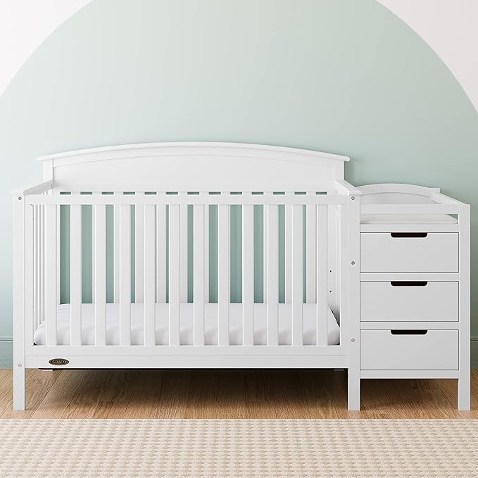 Graco Benton 5-in-1 Convertible Crib and Changer (White) – Crib and Changing -Table Combo, Includes Water-Resistant Changing Pad, 3 Drawers, Converts to Toddler Bed, Daybed and Full-Size Bed