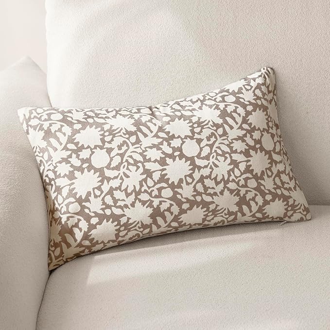 Foindtower Set of 2 Decorative Neutral Floral Lumbar Throw Pillow Covers Accent Farmhouse Cushion Covers Boho Vintage Pillowcase for Couch Sofa Bedroom Living Room Home Decor Outdoor,12×20 Inch,Tan