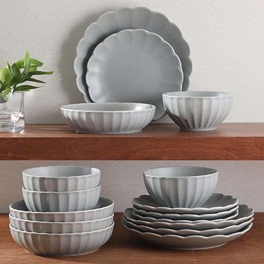 Gibson Elite Malibu Shore 16 Piece Scallop Stoneware Reactive Glaze (Service for 4) Ceramic Plates and Bowls Dinnerware Set - Blue