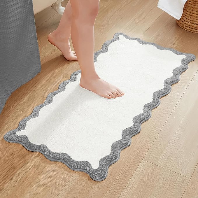 MONDAY MOOSE Bath Mat with Scalloped Wavy Ripple Design, Microfiber Absorbent Non Slip Tufted Rug for Floor, Shower or Kitchen (24x47 inch, Gray)