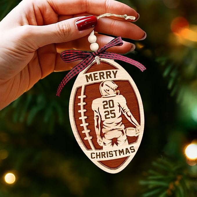 Football Player Ornament - Fantastic Football Ornament for Christmas Tree, Unique Christmas Ornaments 2025 for Sports Fans, Fun Gift for Fantasy Football Enthusiasts, Festive Sports-Themed Decor