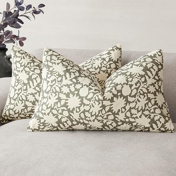 Foindtower Set of 2 Decorative Neutral Floral Throw Pillow Covers Accent Farmhouse Cushion Covers Boho Lumbar Pillowcase for Couch Sofa Bedroom Living Room Home Decor Outdoor,12×20 Inch,Sage Green