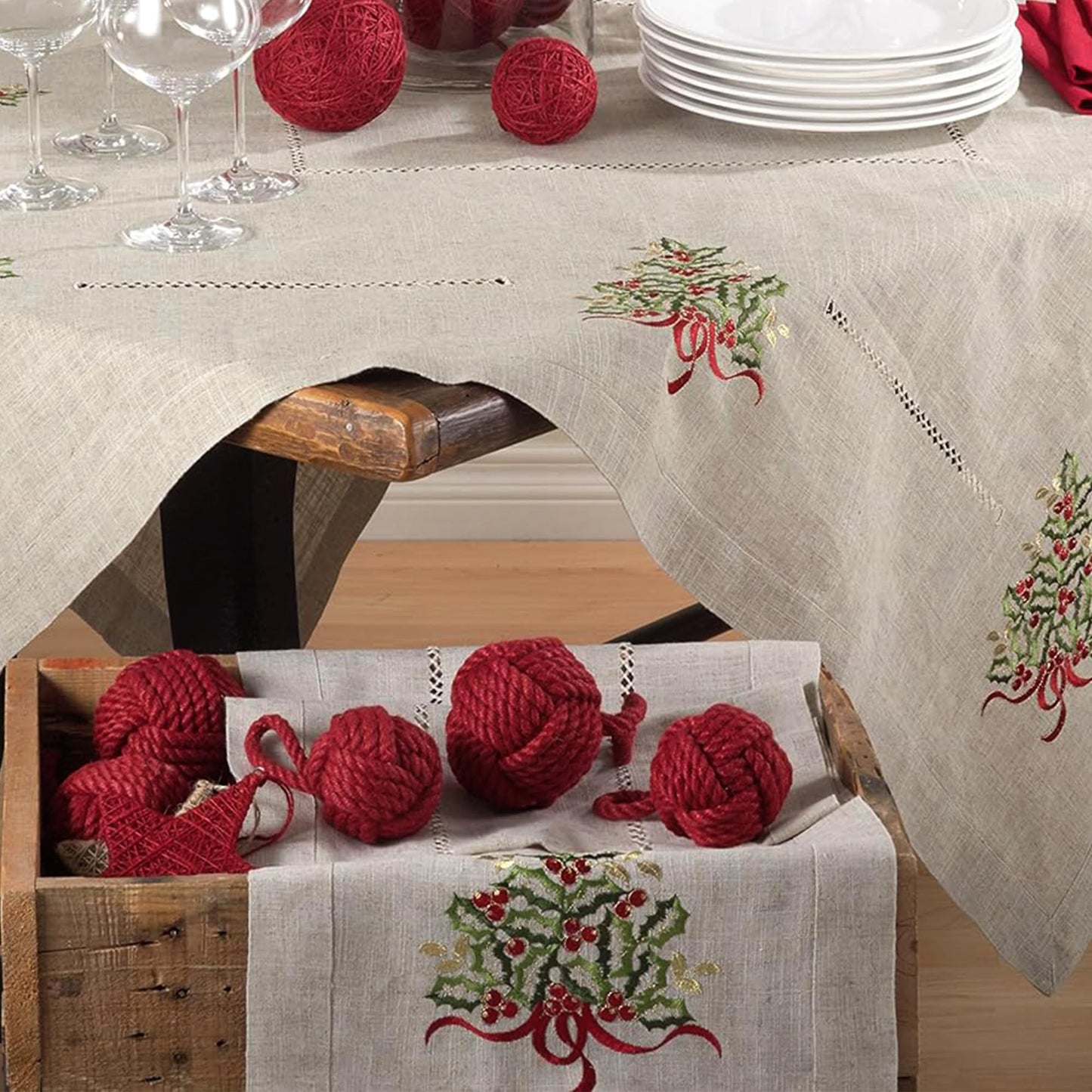 SARO LIFESTYLE 60041.N1654B Holly Collection Christmas Tree Embroidered Table Runner, 16" x 54", Natural
