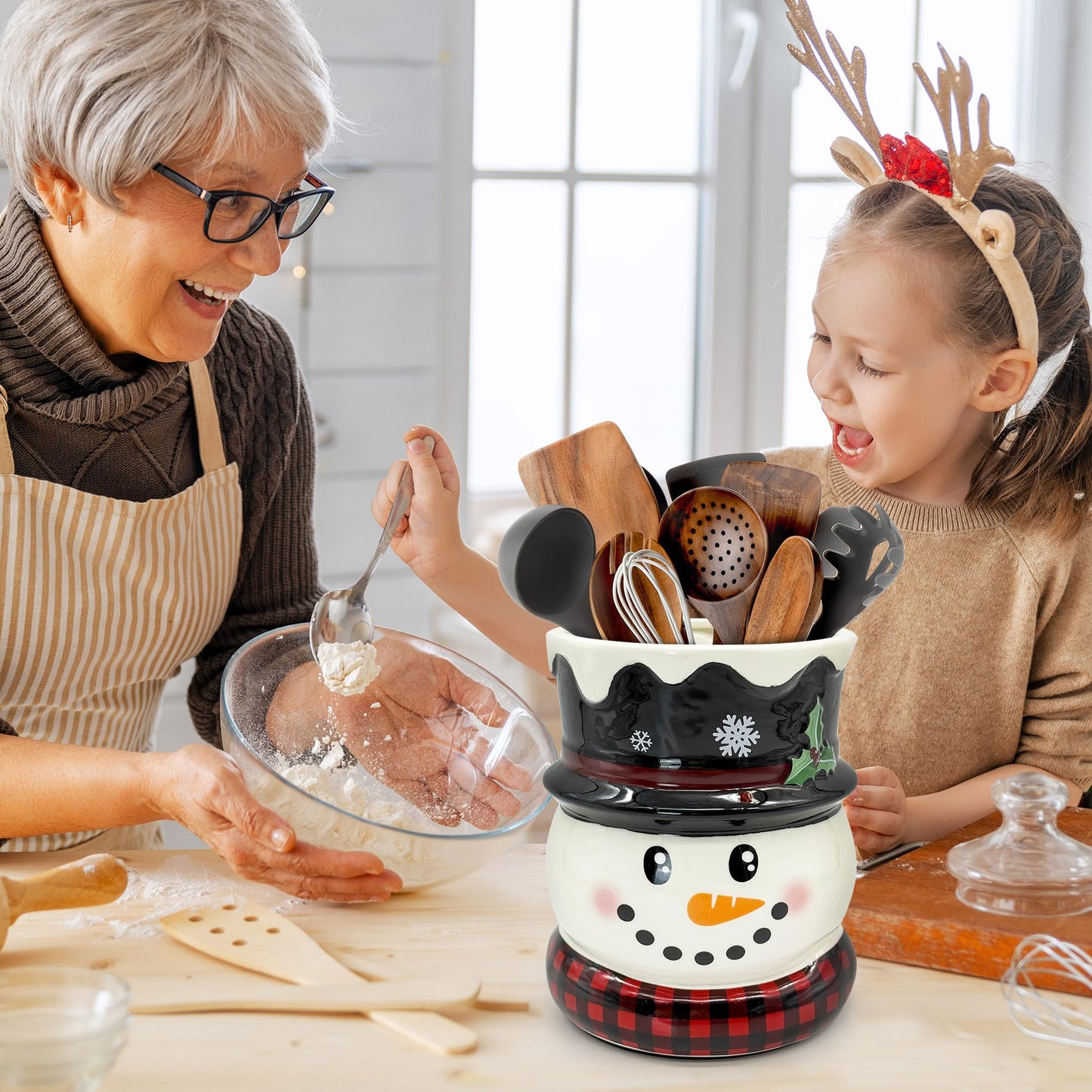 pinata Christmas Kitchen Decor Ceramic Snowman Utensil Holder, Cute Christmas Utensils Holder, Xmas Ceramic Utensils Crock for Rustic Farmhouse Indoor Kitchen Decorations(6.3 Inches)