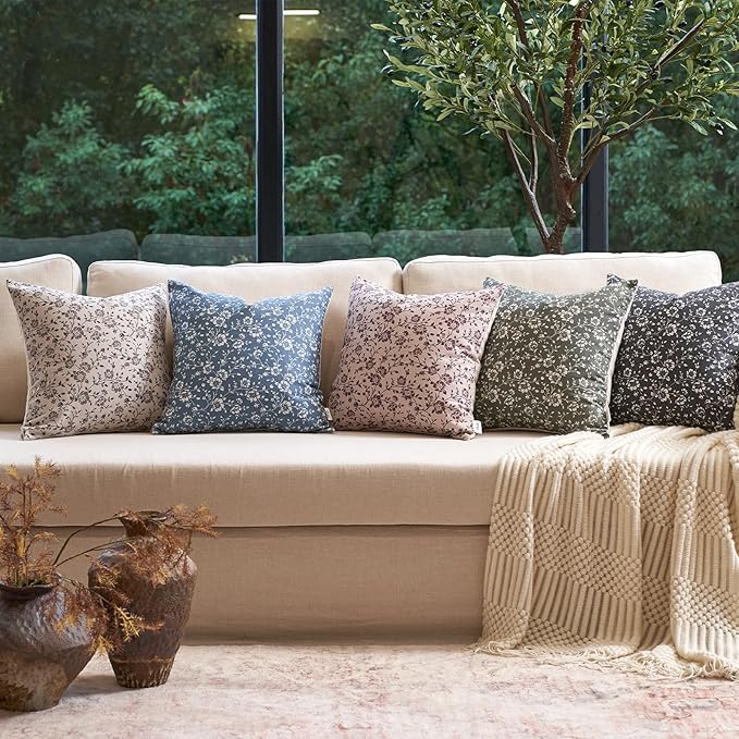 Alerfa Set of 2 Floral Pillow Covers 20x20, Vintage Block Print Throw Pillow Covers Decorative Farmhouse Accent Couch Pillows for Living Room Bedroom, Blue