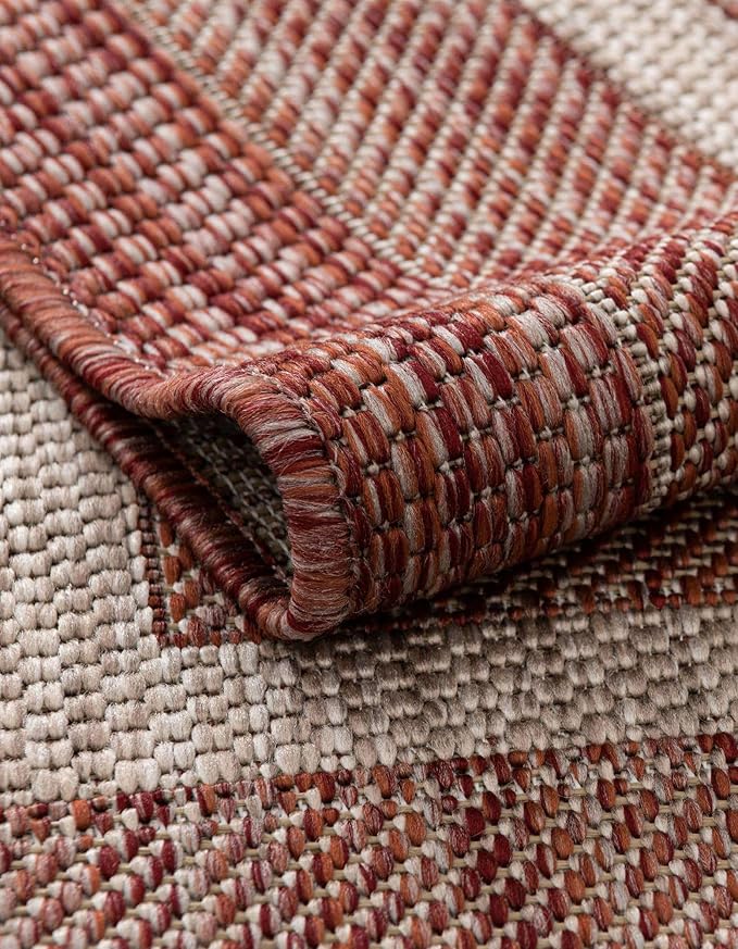 Unique Loom Outdoor Border Collection Area Rug - Soft Border (7' 10" Square Rust Red/Ivory)