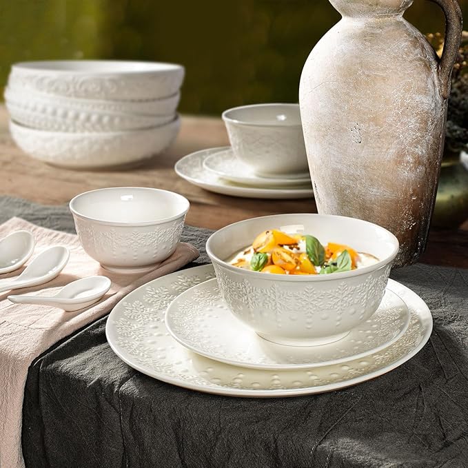 Cereal Bowls Set of 4 - Ceramic Soup Bowls for Kitchen 30 Oz Embossment White Breakfast Bowls for Rice, Pasta, Fruits, Salad, Ramen, 6.25 Inch, Dishwasher & Microwave Safe (Snowflake)