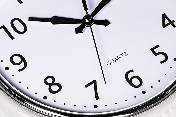 Bernhard Products Retro Wall Clock 12 Inch White Kitchen 50's Vintage Design Round Silent Non-Ticking Quality Quartz Clock for Home Office Nursery Bathroom Classroom Easy to Read