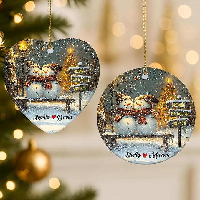 NAZENTI Personalized Snowman Couple Ornament 2025, Custom Glass Christmas Ornaments with Names, Snowman Lovers Holiday Decoration, Romantic Gift for Couples Newlyweds Keepsake 04