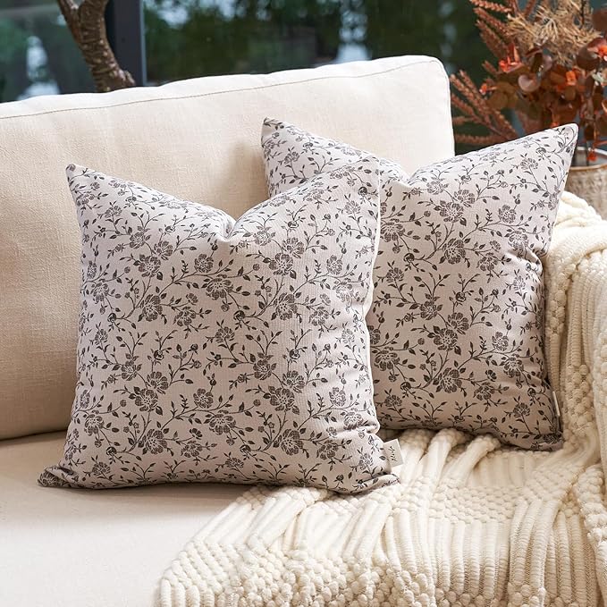 Alerfa Set of 2 Floral Pillow Covers 18x18, Vintage Block Print Throw Pillow Covers Decorative Farmhouse Accent Couch Pillows for Living Room Bedroom, Haze Green